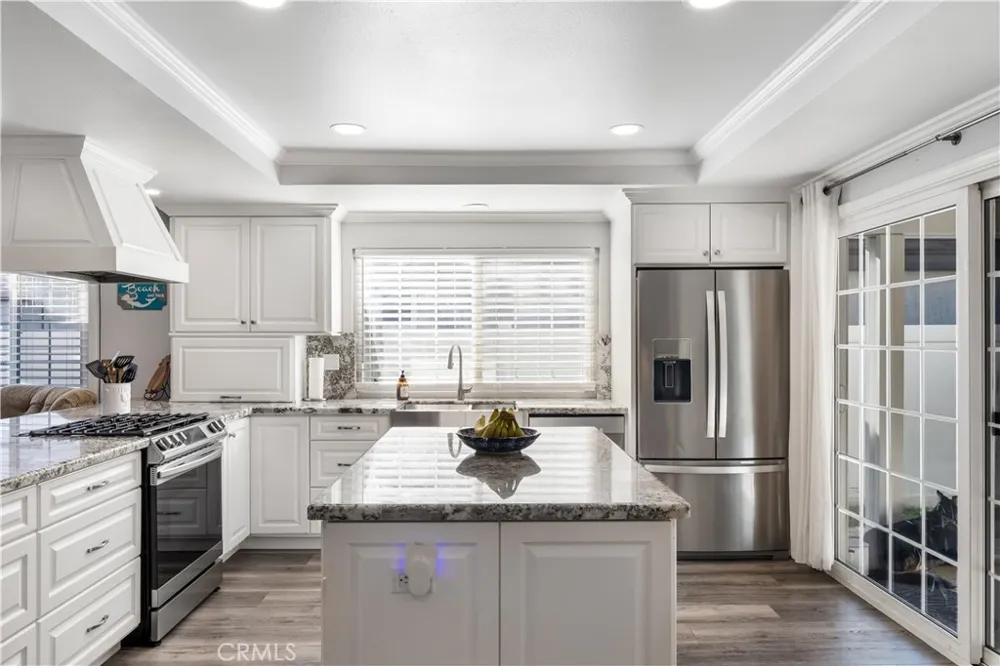 26515 Kari Brook Lake Forest, CA 92630
