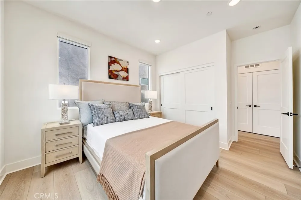 16345 Veterans Tustin, CA 92782