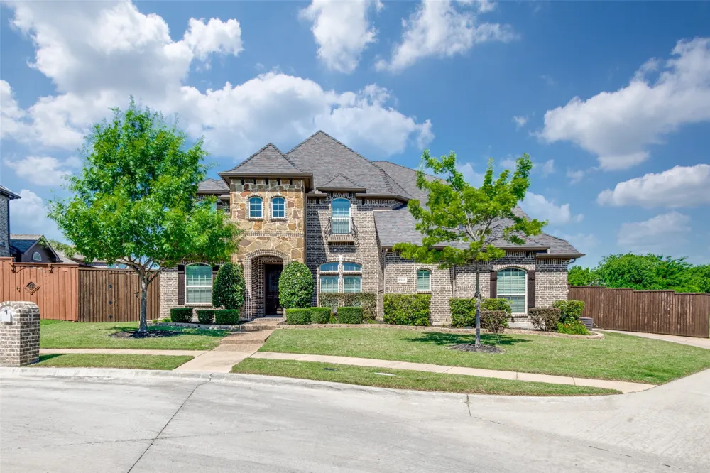 9359 Cherry Brook Lane Frisco, TX 75033