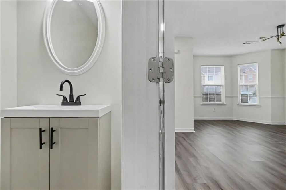6865 Mountain Circle Riverdale, GA 30274