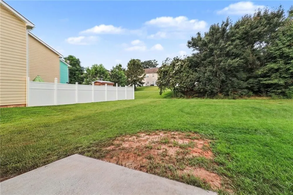 6865 Mountain Circle Riverdale, GA 30274