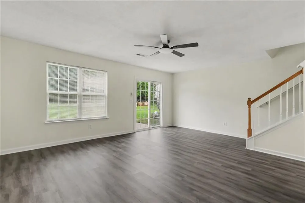 6865 Mountain Circle Riverdale, GA 30274