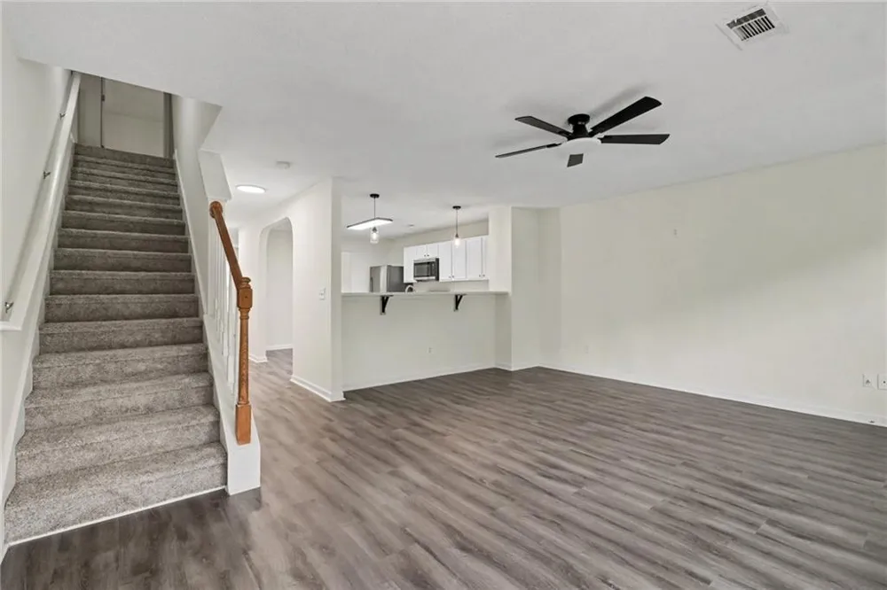 6865 Mountain Circle Riverdale, GA 30274