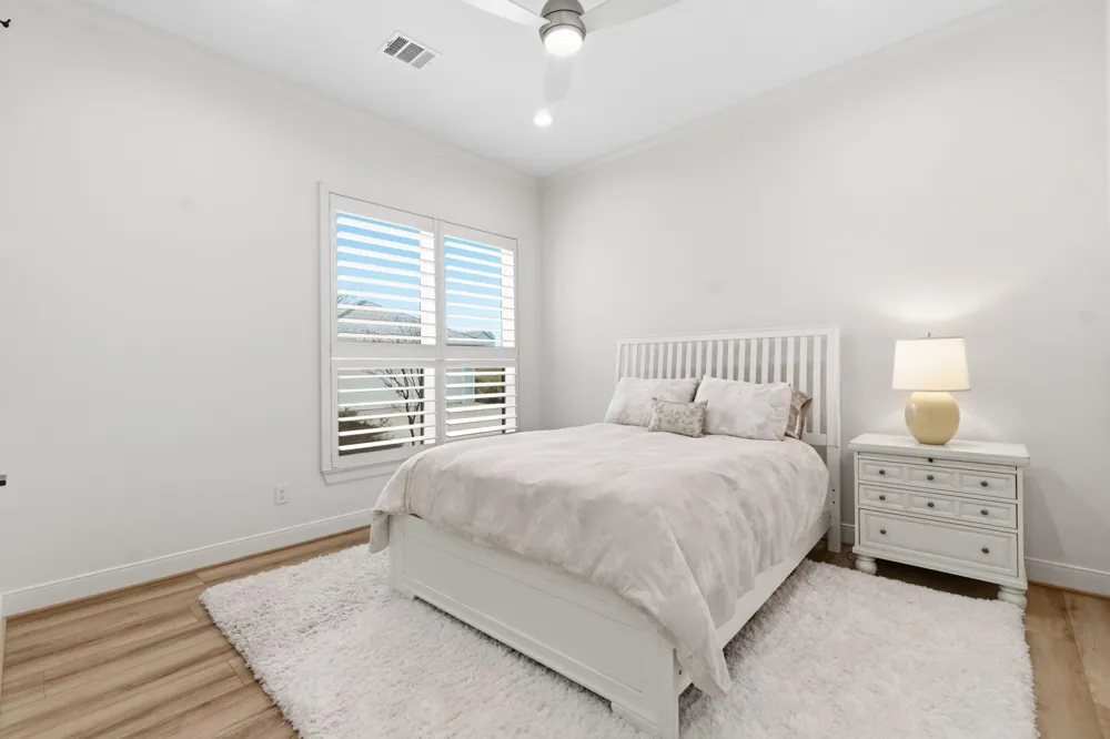 255 Peninsula Drive Livingston, TX 77351