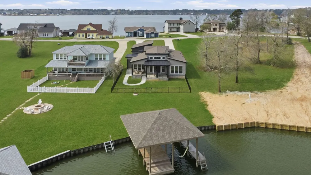 255 Peninsula Drive Livingston, TX 77351