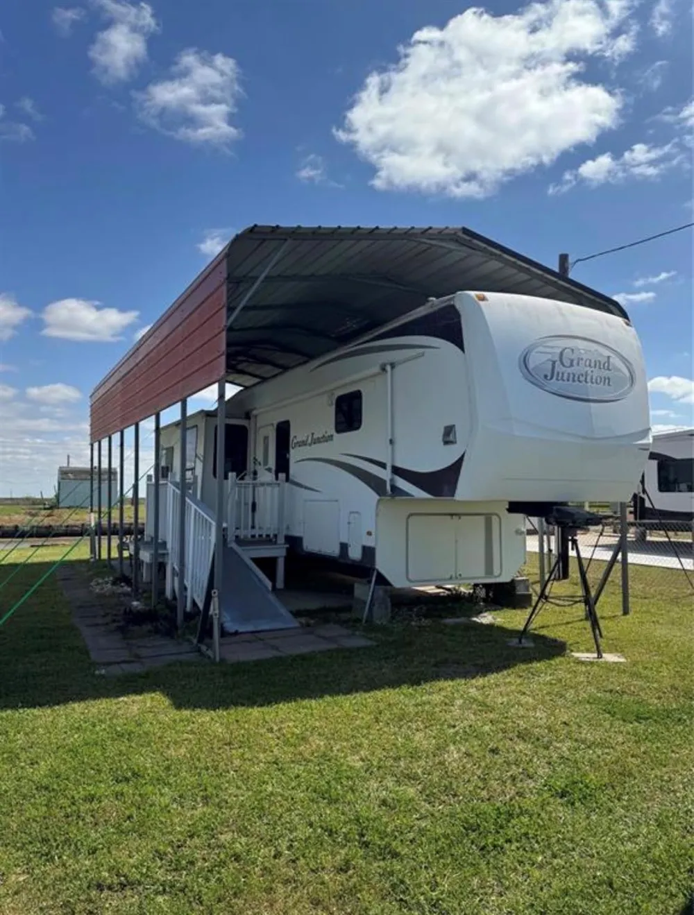 1561 County Road 299 Sargent, TX 77414