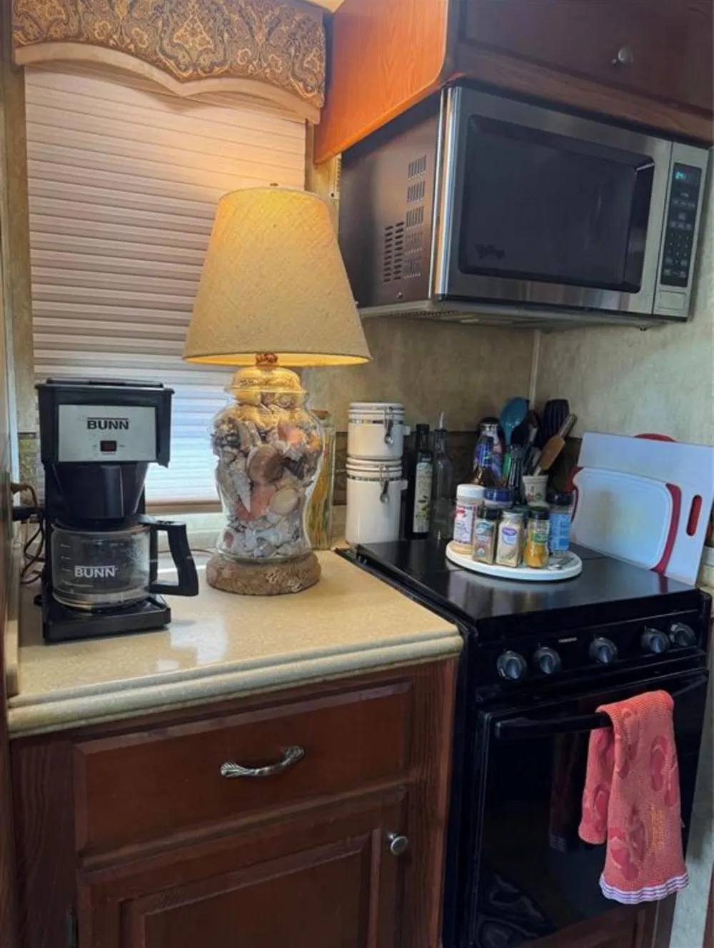 1561 County Road 299 Sargent, TX 77414