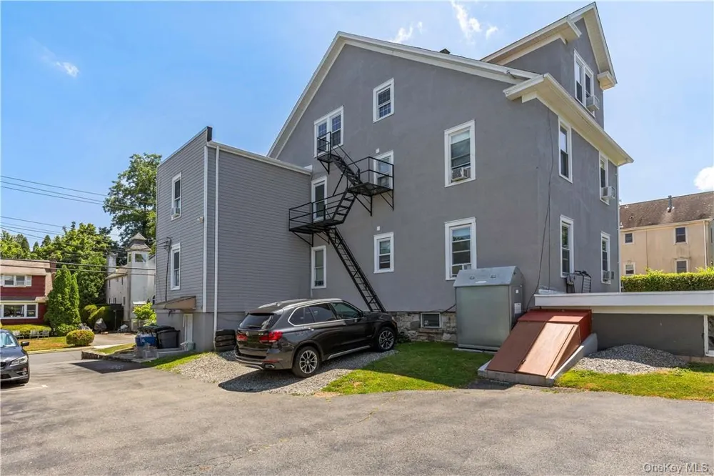 56 Maple Avenue #1F Rye, NY 10580