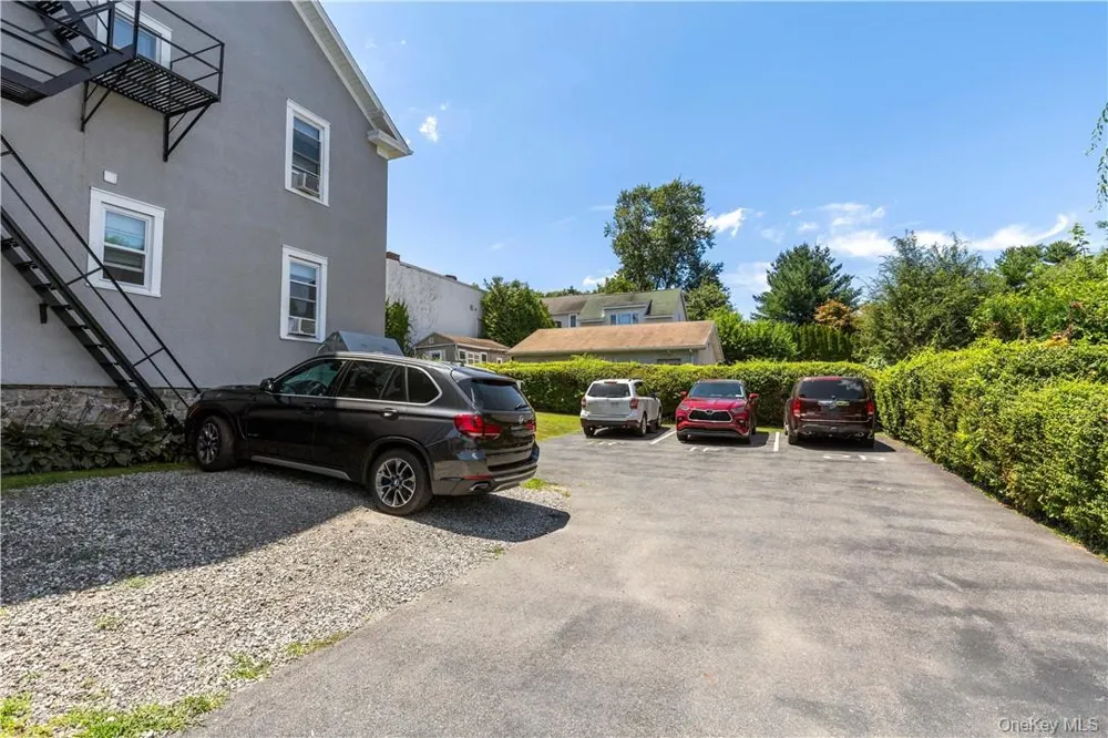 56 Maple Avenue #1F Rye, NY 10580