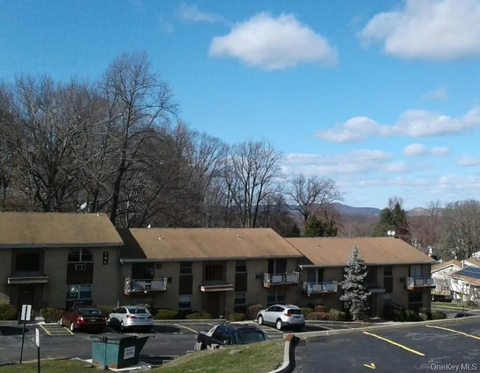 796-800 Brookridge Drive #55 Valley Cottage, NY 10989