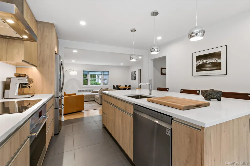 16 Brook Street Mount Kisco, NY 10549