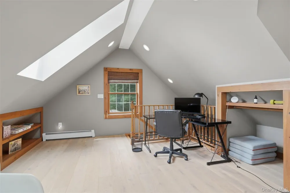 8 S Ohioville Road New Paltz, NY 12561