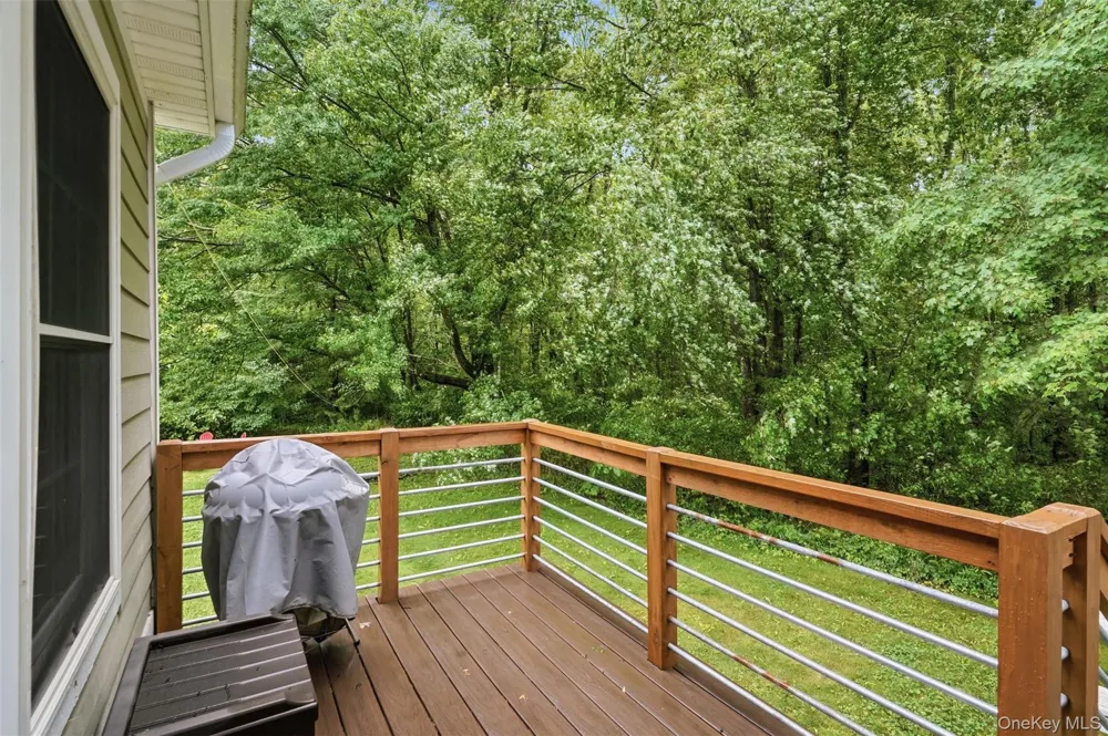 8 S Ohioville Road New Paltz, NY 12561