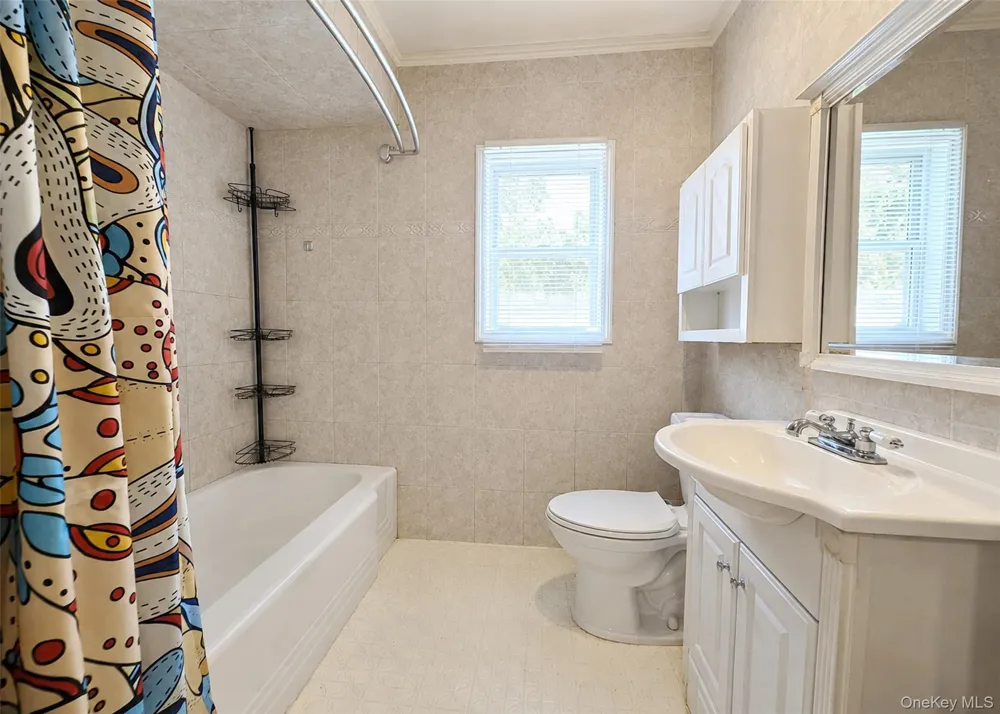 170 Woodycrest Drive Farmingville, NY 11738