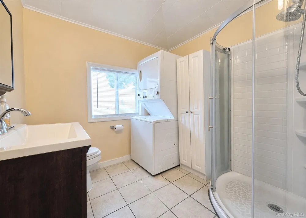 170 Woodycrest Drive Farmingville, NY 11738