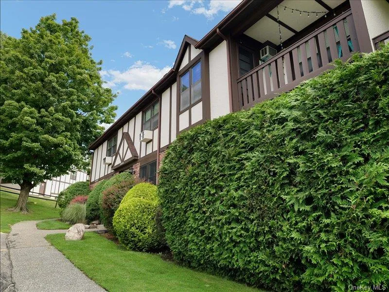 338 Sierra Vista Lane Valley Cottage, NY 10989