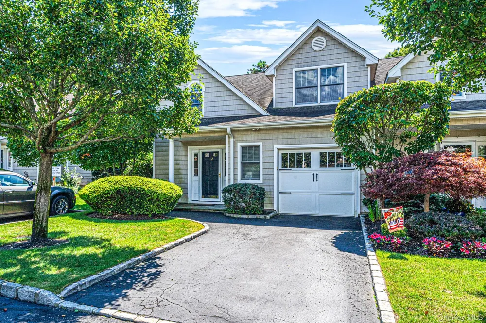 32 Coral Lane Sayville, NY 11782
