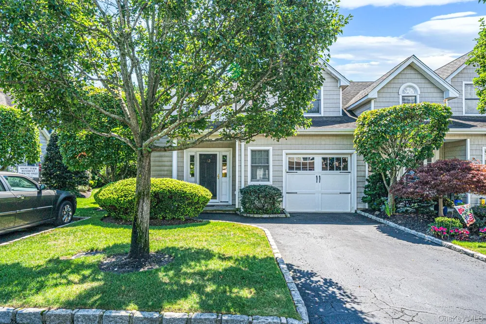 32 Coral Lane Sayville, NY 11782