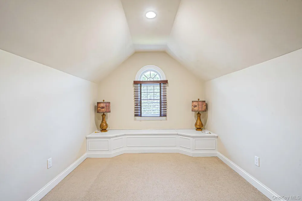 32 Coral Lane Sayville, NY 11782