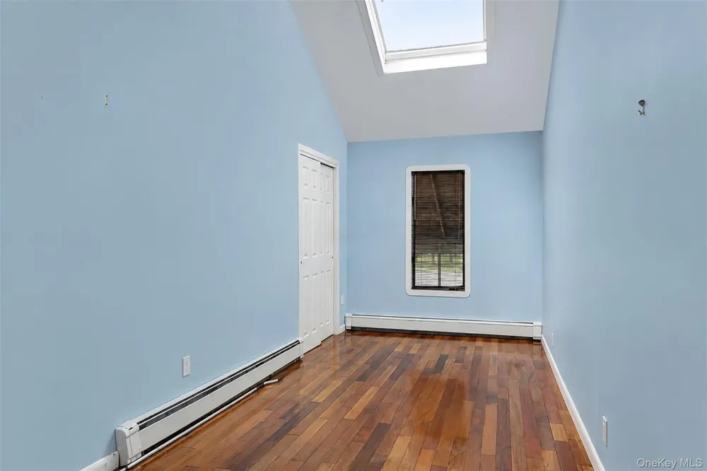 12 Clover Lane Brookhaven, NY 11719