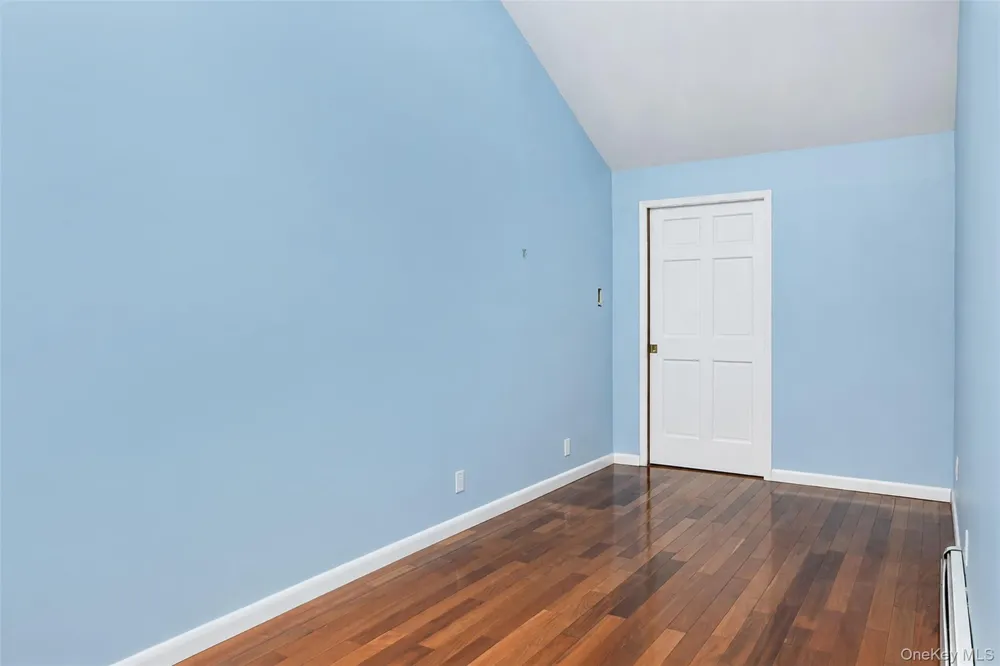 12 Clover Lane Brookhaven, NY 11719