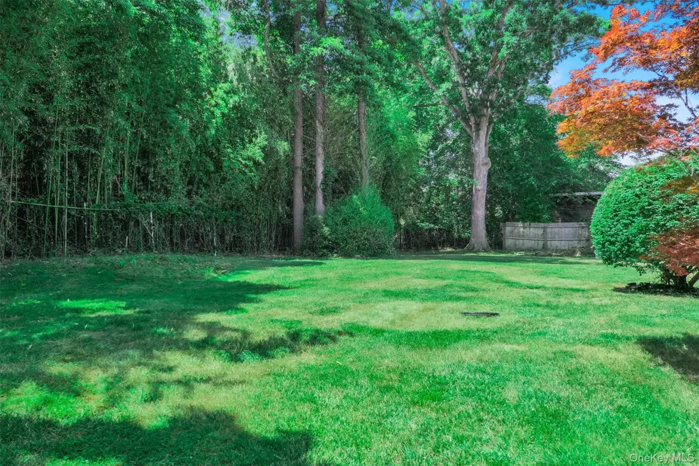 12 Clover Lane Brookhaven, NY 11719