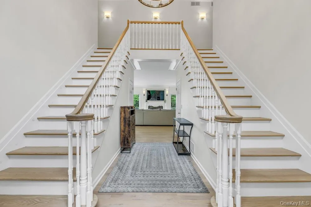 3645 Soundview Avenue Peconic, NY 11958