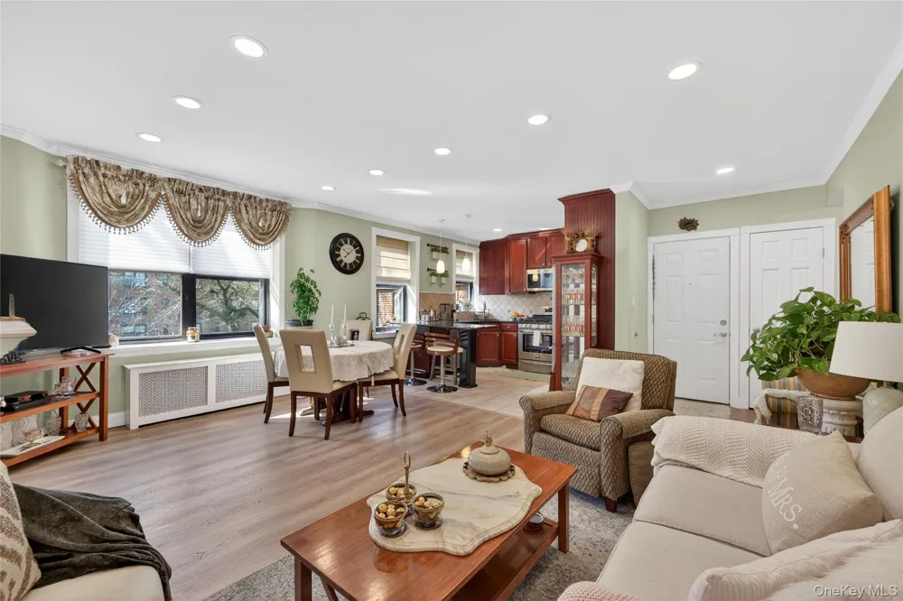 7611 Ditmars Boulevard #2 East Elmhurst, NY 11370