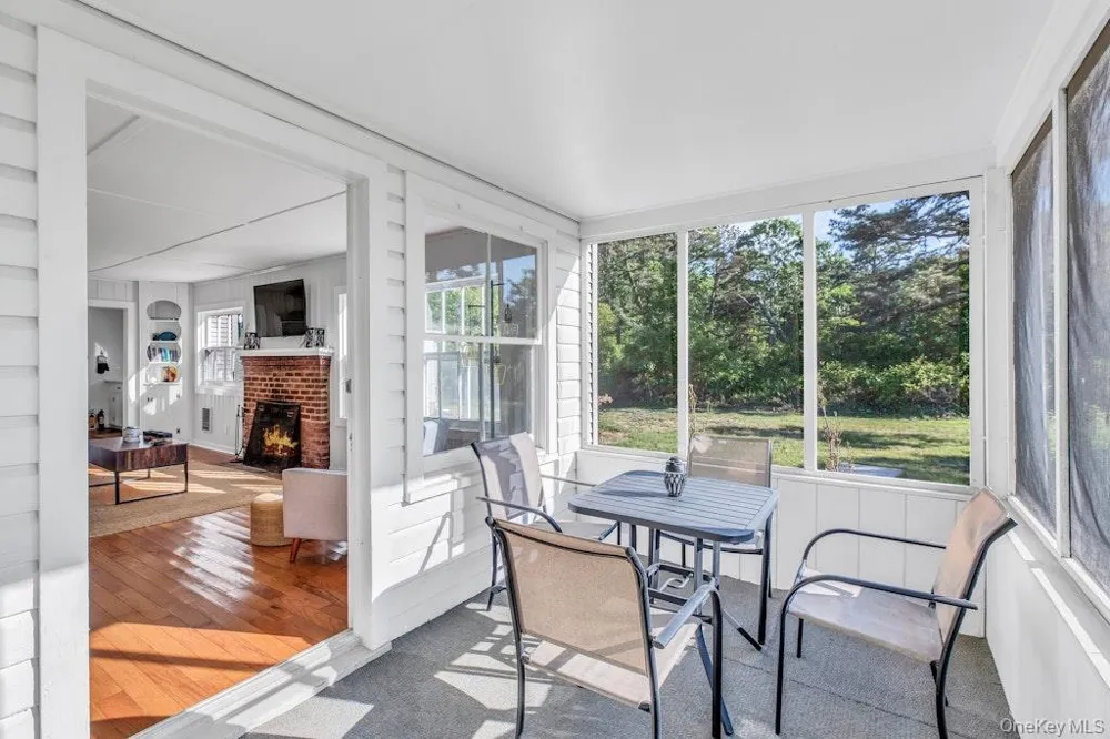 3651 Soundview Avenue Peconic, NY 11958