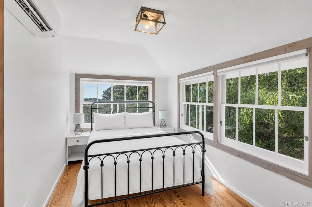 3651 Soundview Avenue Peconic, NY 11958