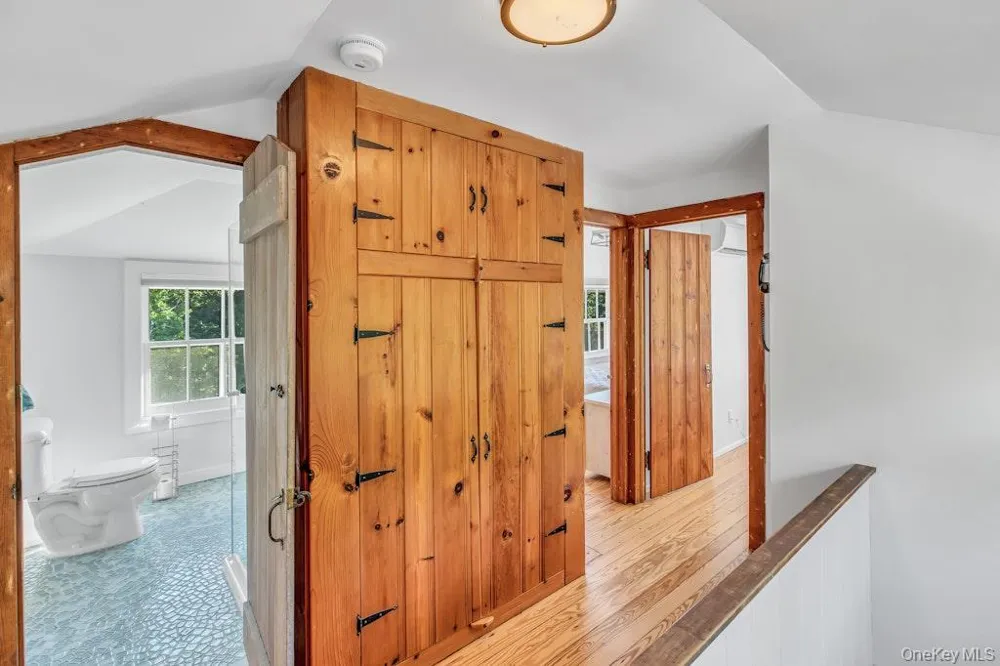 3651 Soundview Avenue Peconic, NY 11958