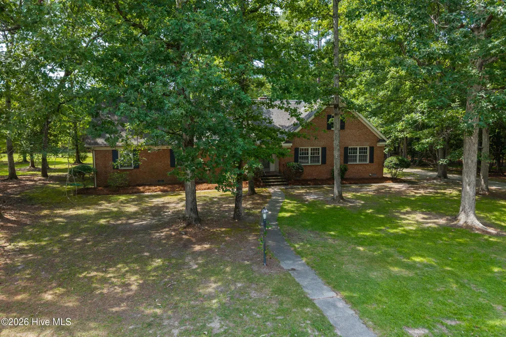 1612 Colony Drive Tarboro, NC 27886