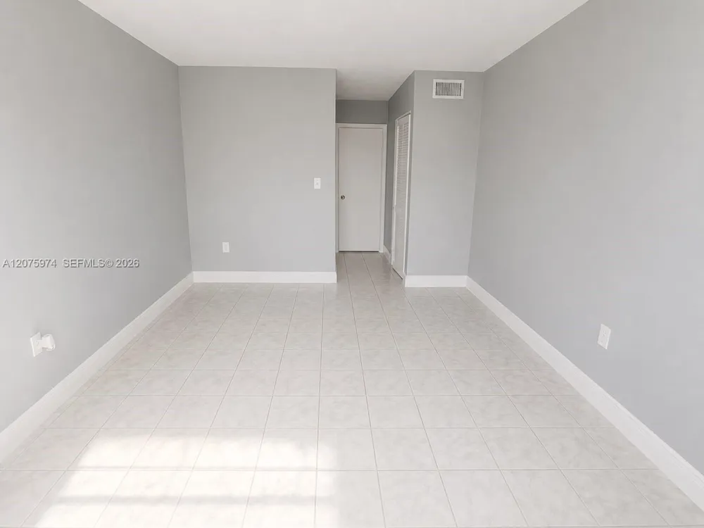 9440 Fontainebleau Blvd #515 Miami, FL 33172