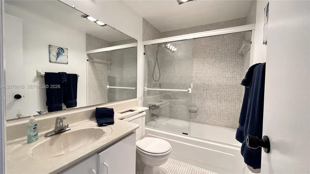 4117 Bougainvilla Dr #210 Lauderdale By The Sea, FL 33308