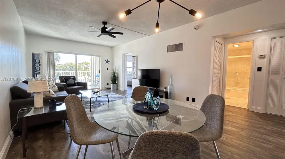 4117 Bougainvilla Dr #210 Lauderdale By The Sea, FL 33308