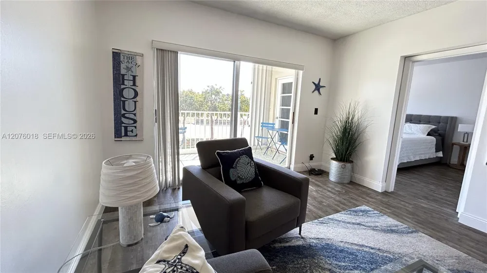 4117 Bougainvilla Dr #210 Lauderdale By The Sea, FL 33308