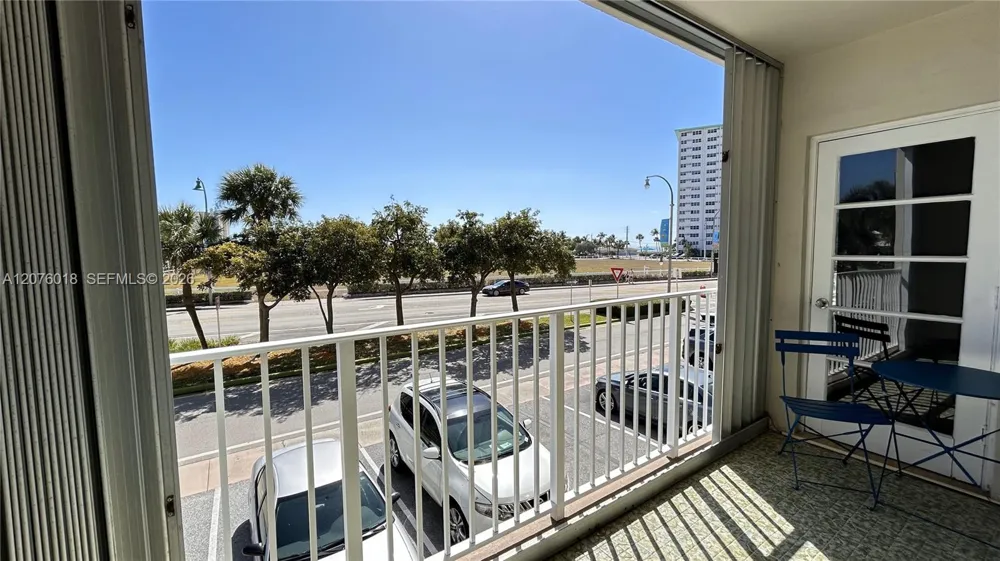 4117 Bougainvilla Dr #210 Lauderdale By The Sea, FL 33308