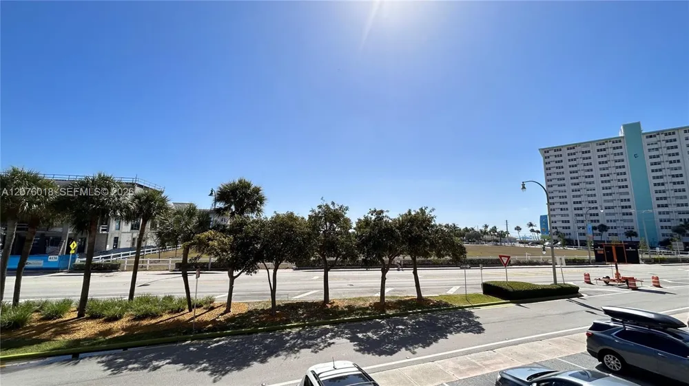 4117 Bougainvilla Dr #210 Lauderdale By The Sea, FL 33308
