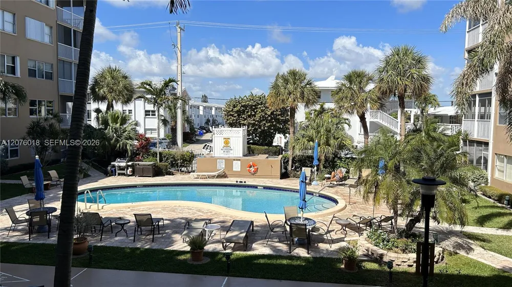 4117 Bougainvilla Dr #210 Lauderdale By The Sea, FL 33308