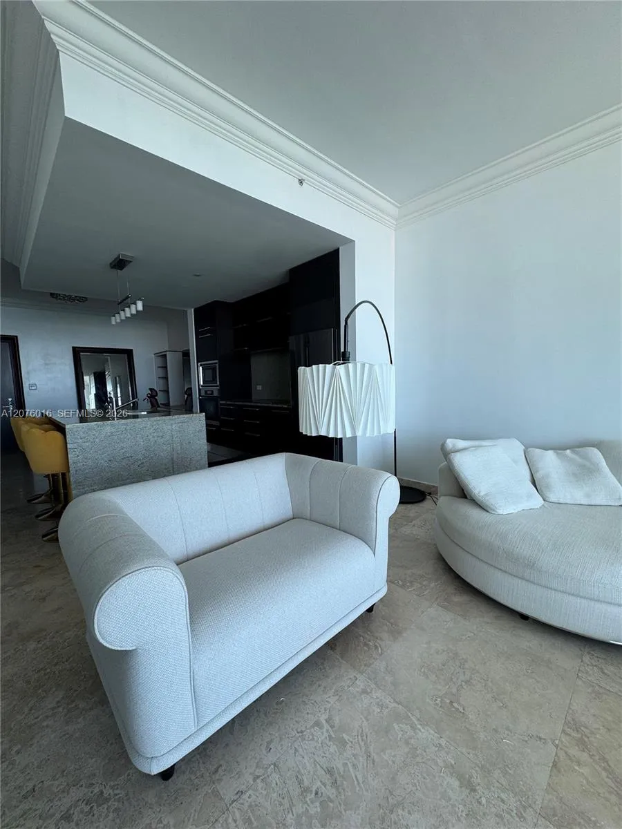900 Biscayne Blvd #2604 Miami, FL 33132