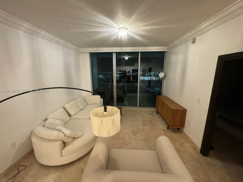 900 Biscayne Blvd #2604 Miami, FL 33132