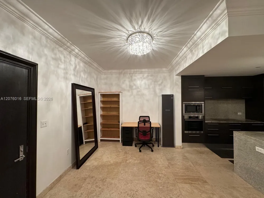 900 Biscayne Blvd #2604 Miami, FL 33132