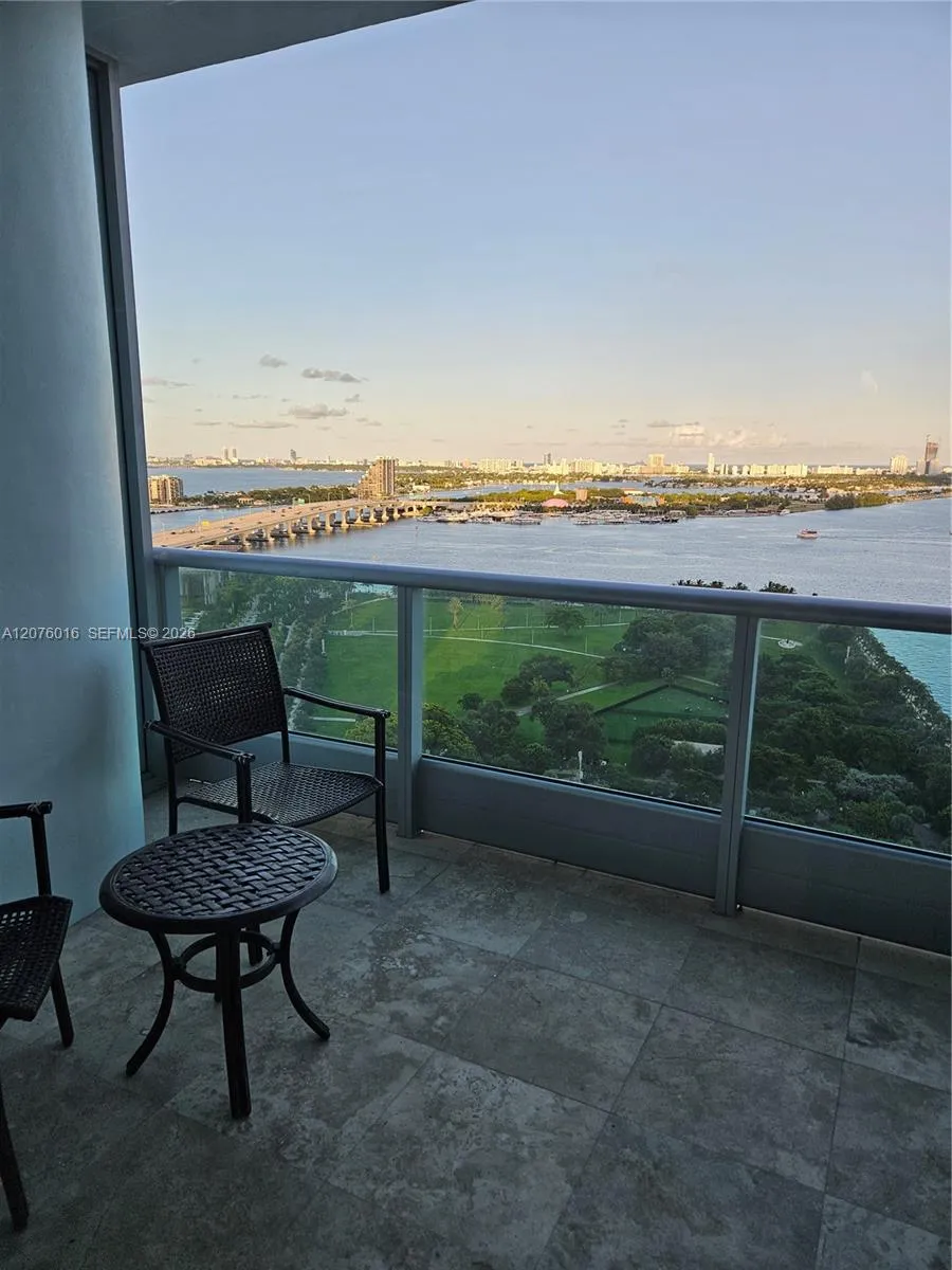 900 Biscayne Blvd #2604 Miami, FL 33132