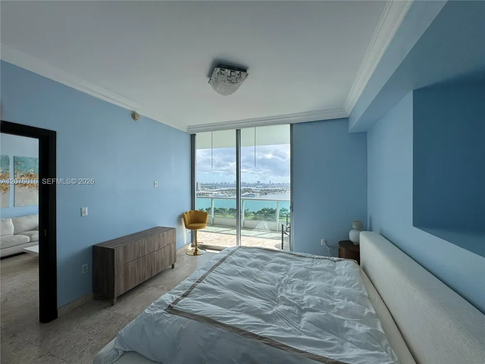 900 Biscayne Blvd #2604 Miami, FL 33132