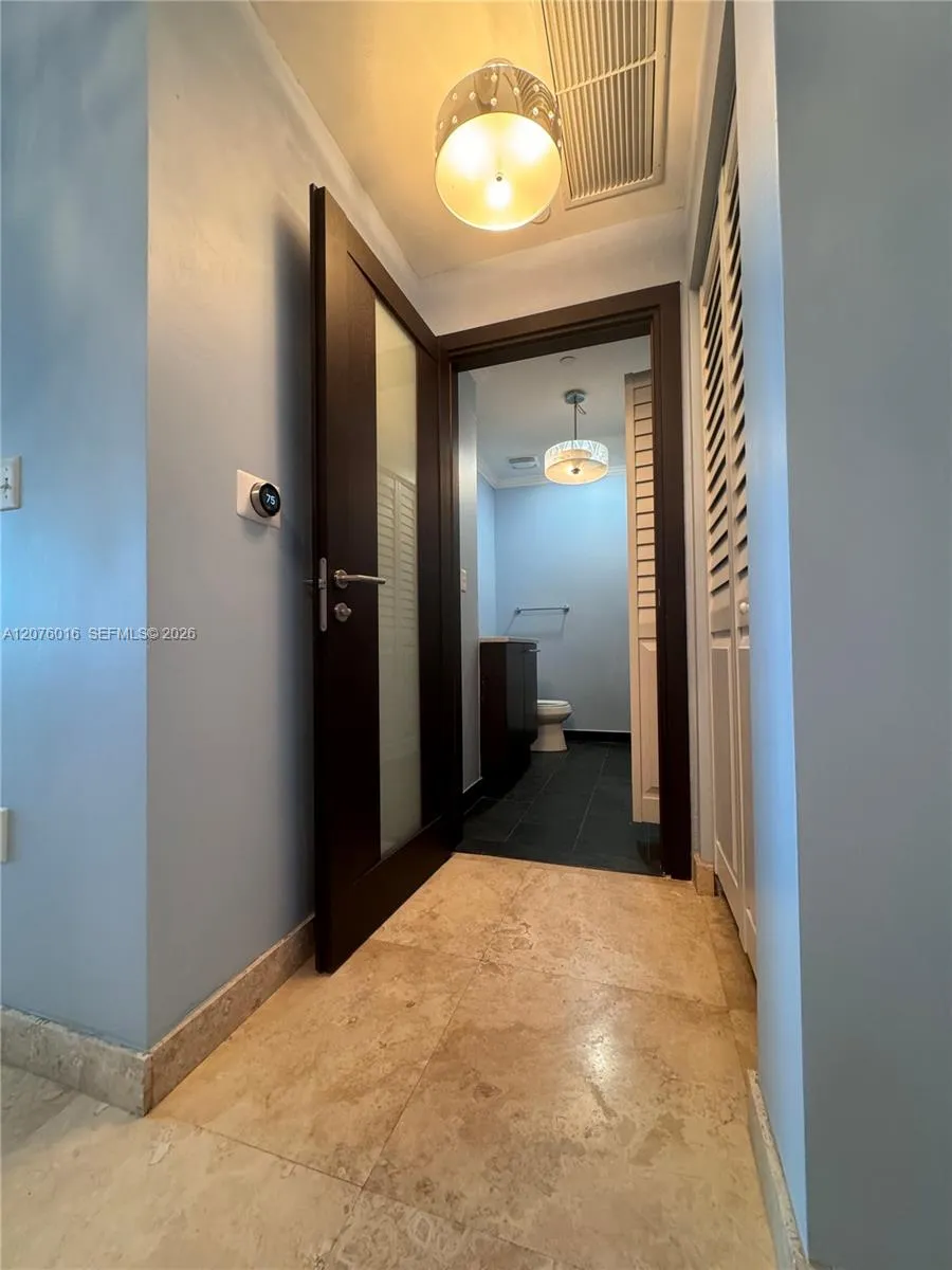 900 Biscayne Blvd #2604 Miami, FL 33132