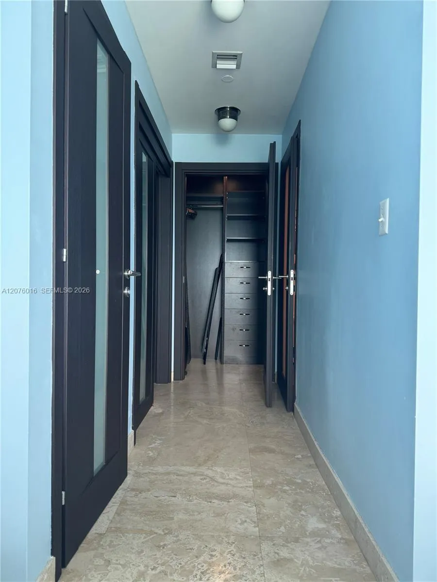 900 Biscayne Blvd #2604 Miami, FL 33132