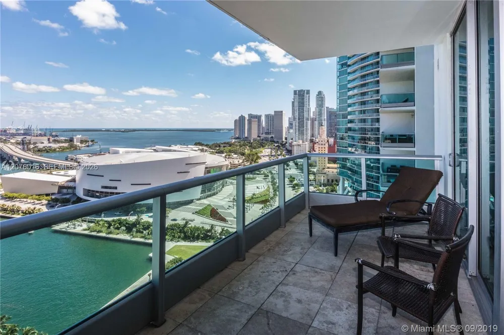 900 Biscayne Blvd #2604 Miami, FL 33132