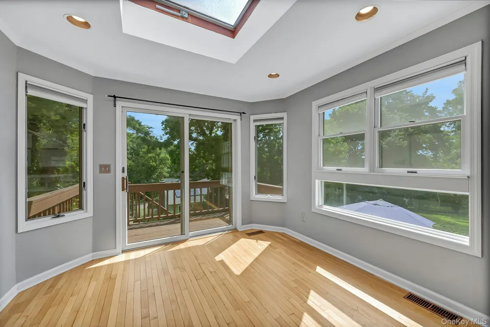 67 Malvern Lane Scarsdale, NY 10583