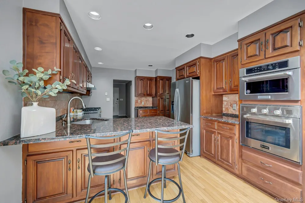 67 Malvern Lane Scarsdale, NY 10583