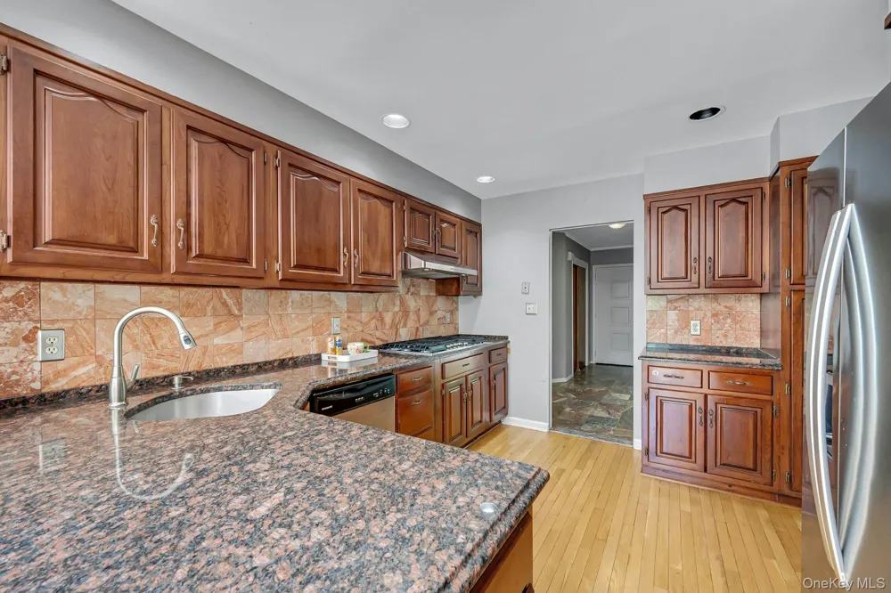 67 Malvern Lane Scarsdale, NY 10583